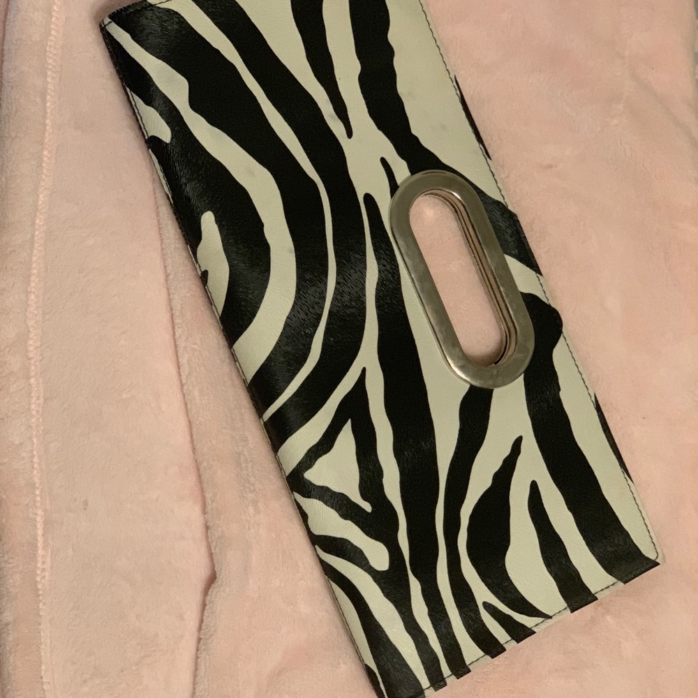 Clutch handbag